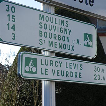 Panneaux des circuits en vélos du département de l'Allier, Auvergne.